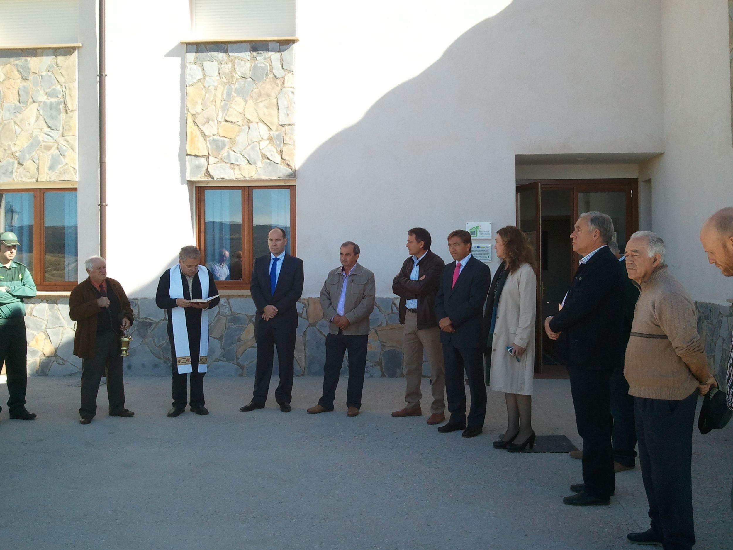INAUGURADO EL ALBERGUE DE FUENTES DE MAGAÑA